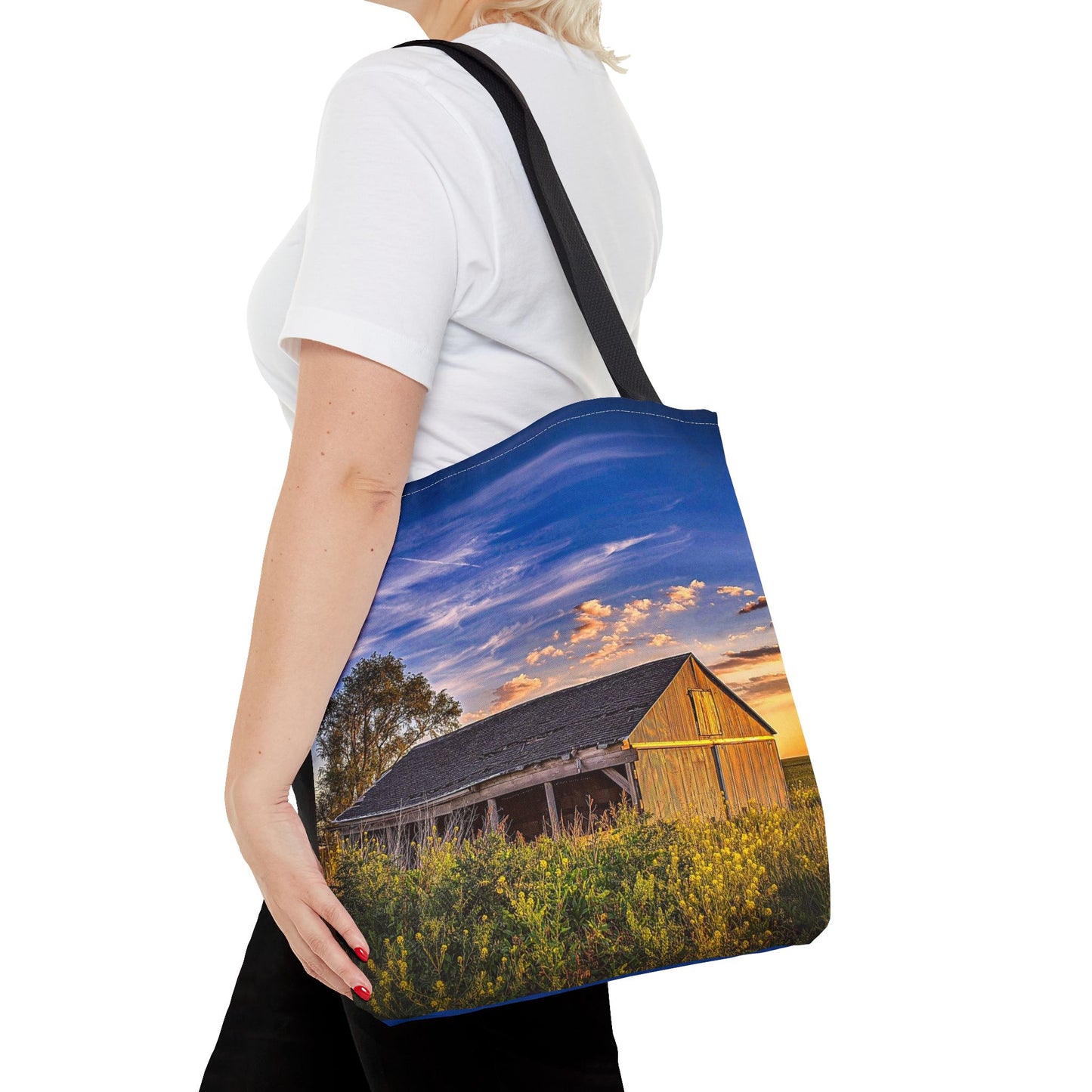 Beautiful Barn Tote Bag (SP Photography Collection) NAVY