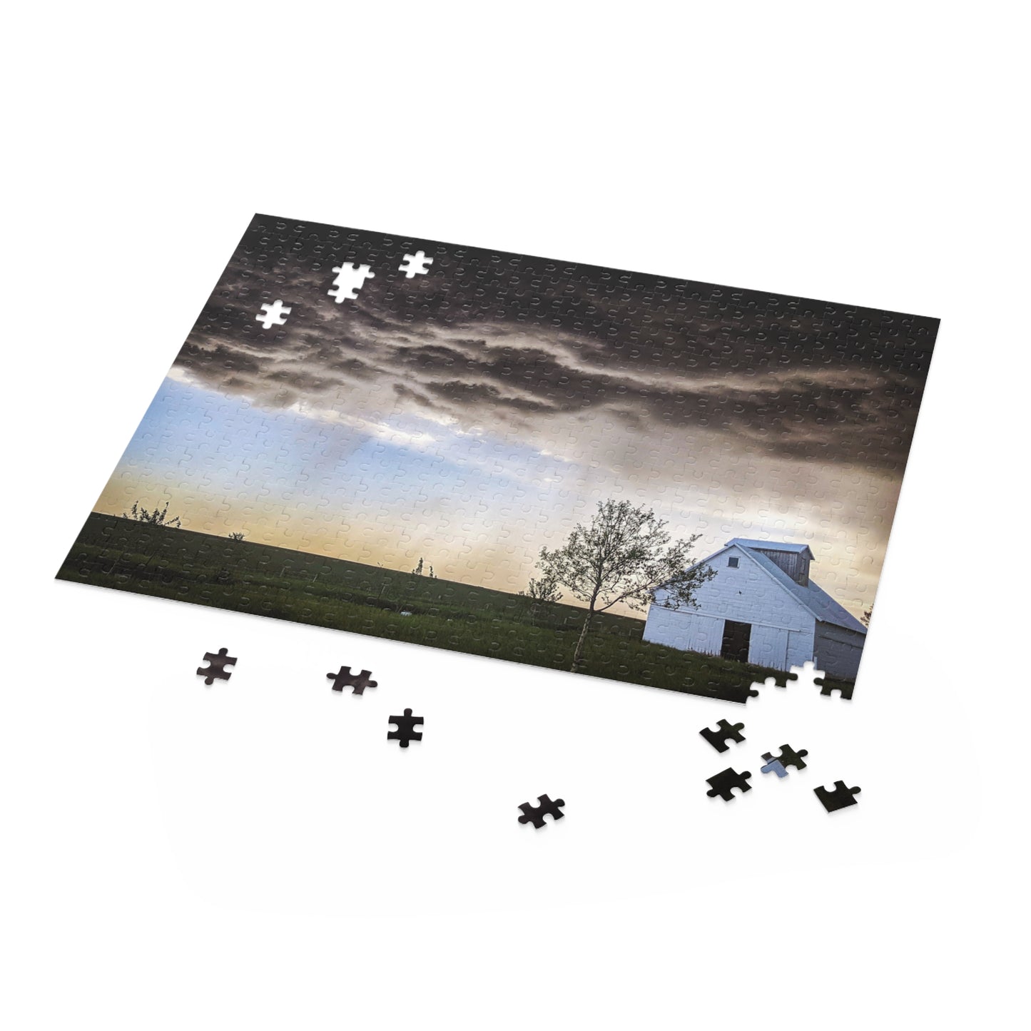 Cloudy Barn Puzzle (SP Photography Collection) (120, 252, 500-Piece)