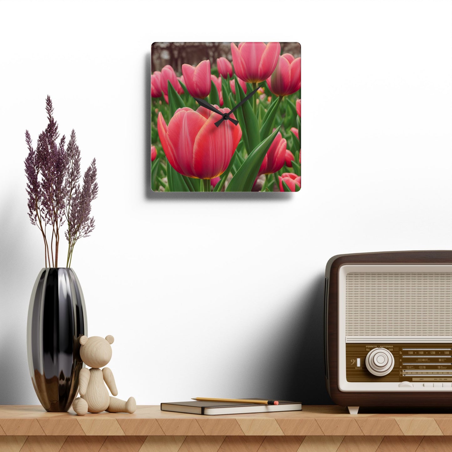 Tulips Acrylic Wall Clock (SP Photagrapy Collection)
