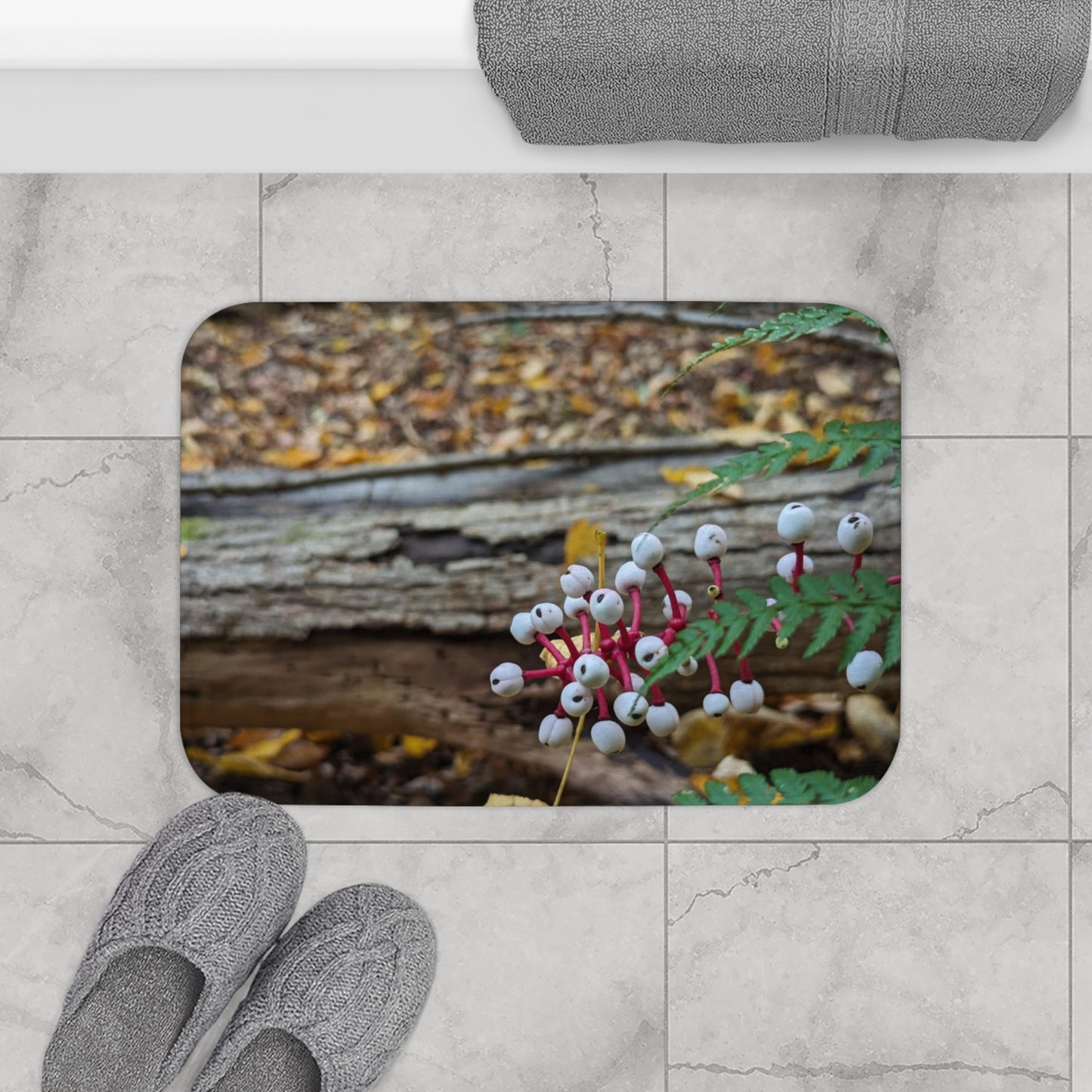 Baneberry Bath Mat (Savor The Moment Collection)