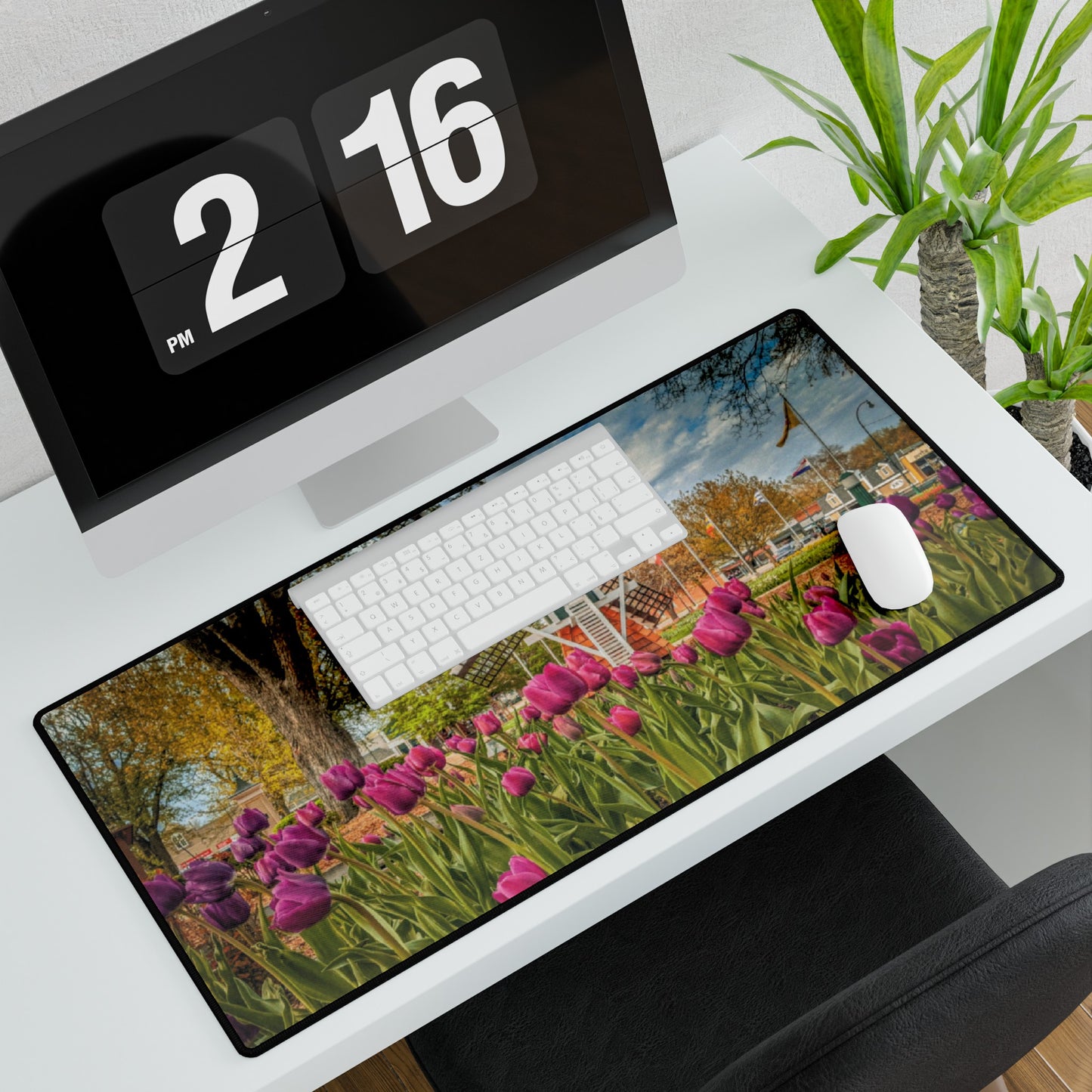 Windmill Tulip Desk Mat (SP Photography Collection)