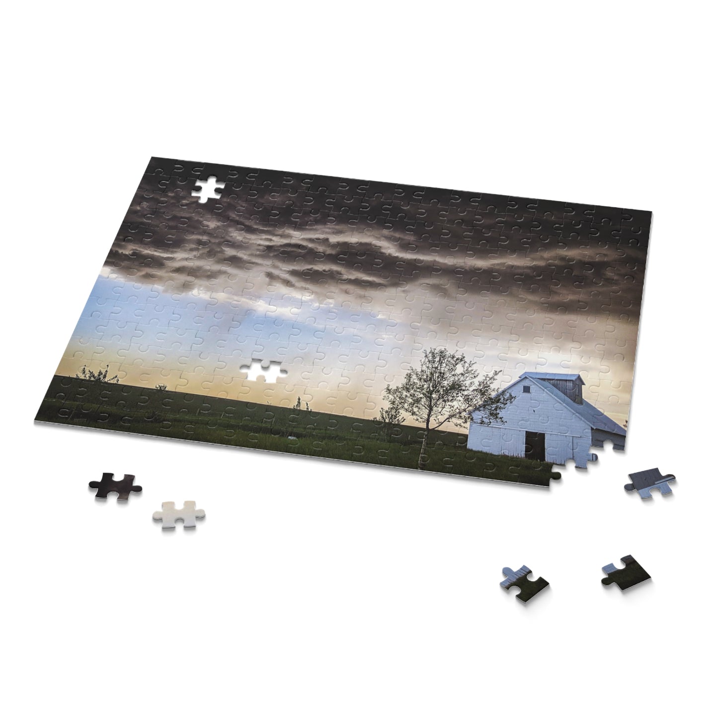 Cloudy Barn Puzzle (SP Photography Collection) (120, 252, 500-Piece)