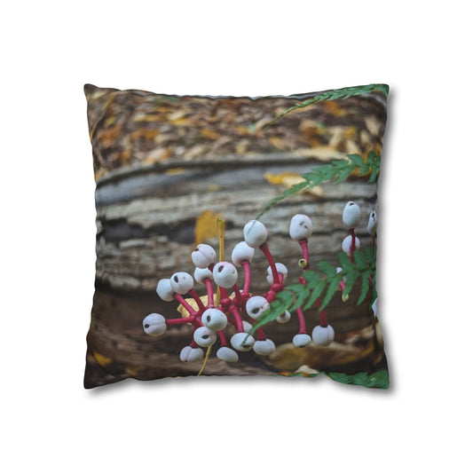 Baneberry Pillow Case (Savor The Moment Collection) GREEN